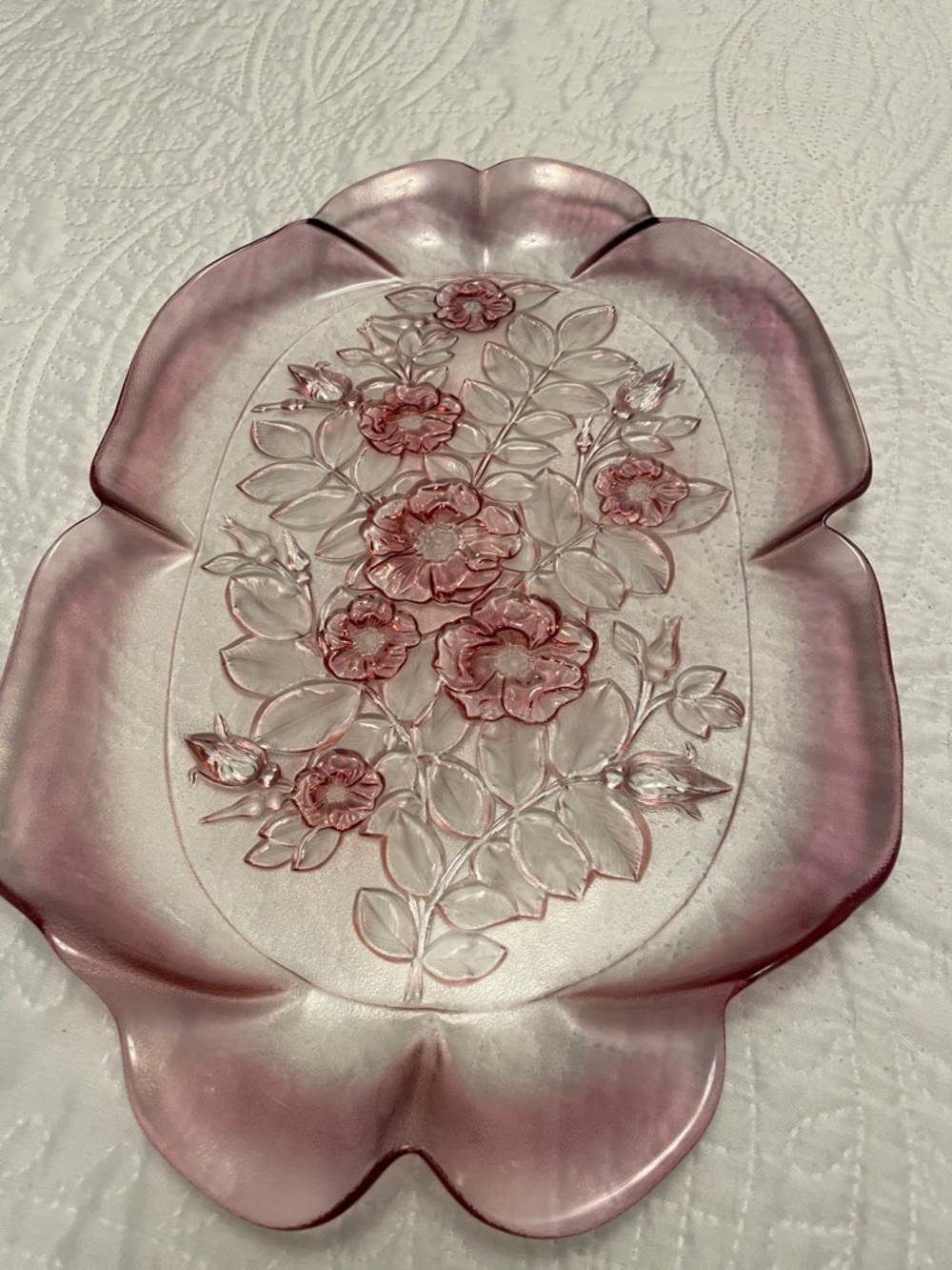 Vintage MIKASA PINK ROSELLA Glass Serving Platter Frosted Floral Leaf Pattern - Picture 3 of 5